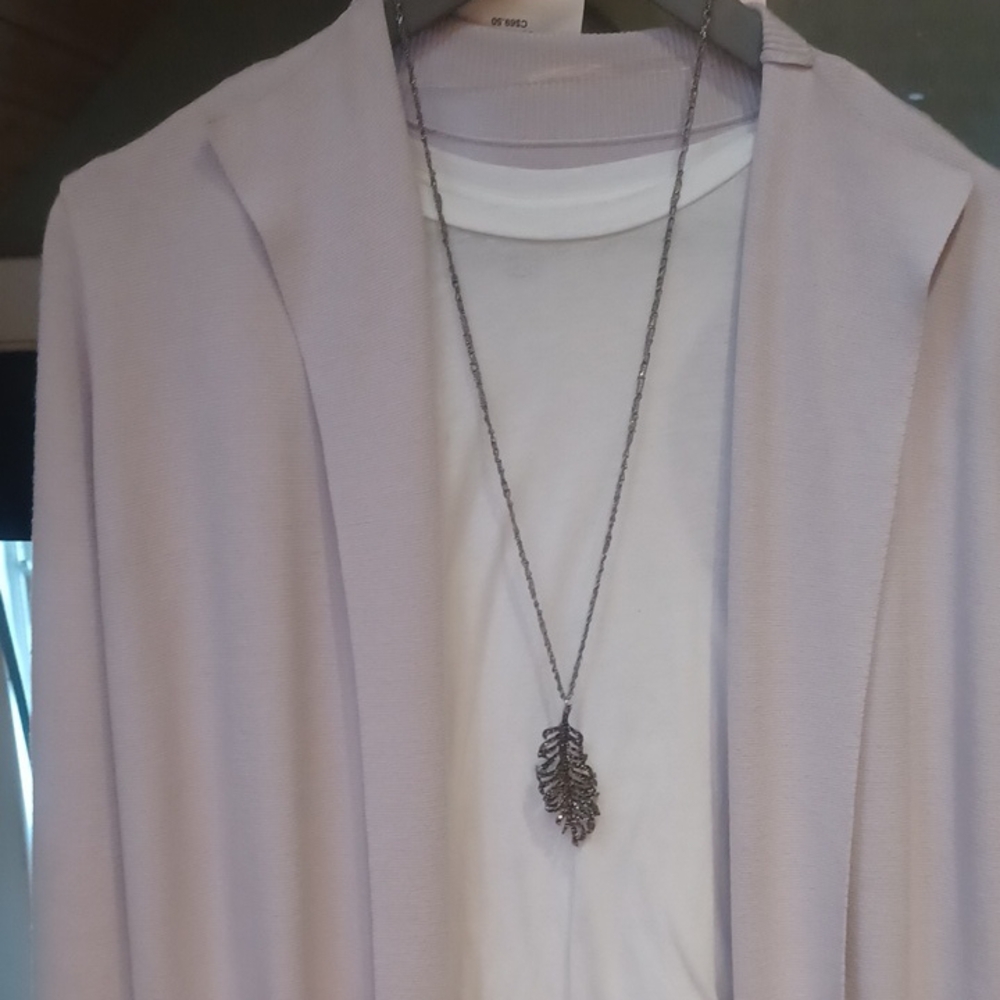 Feather Pendant Necklace